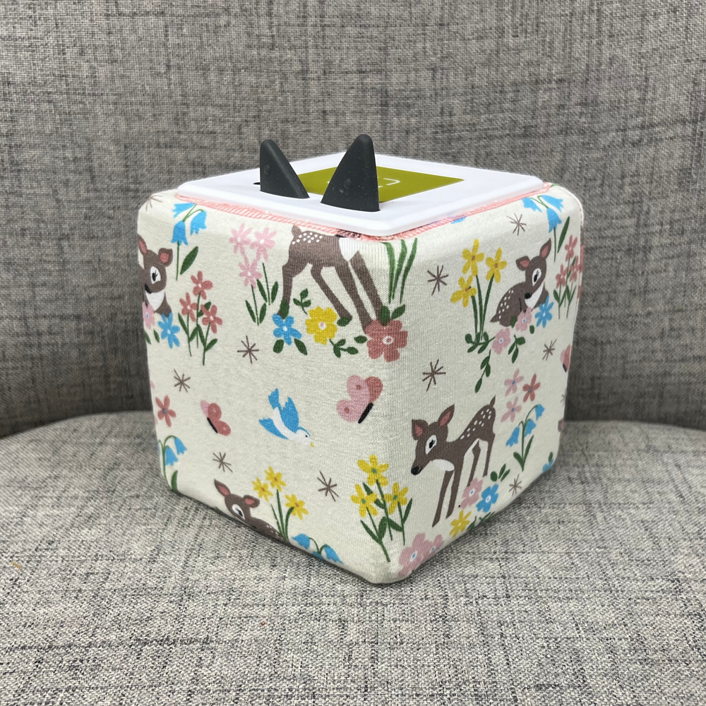 Deer and Flowers - Cloth Cover